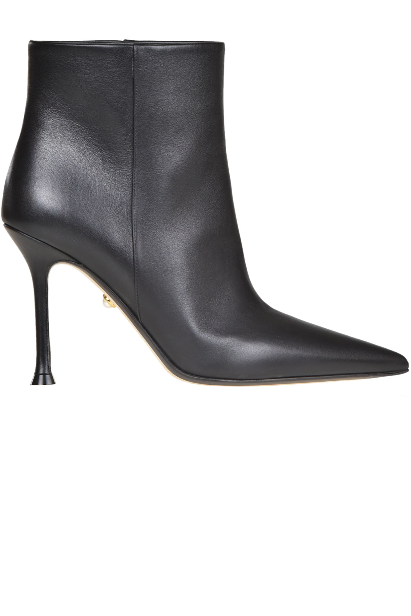 Alevì Minpu Ankle Boots In Black