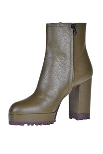 Grainy leather ankle boots Roberto Festa